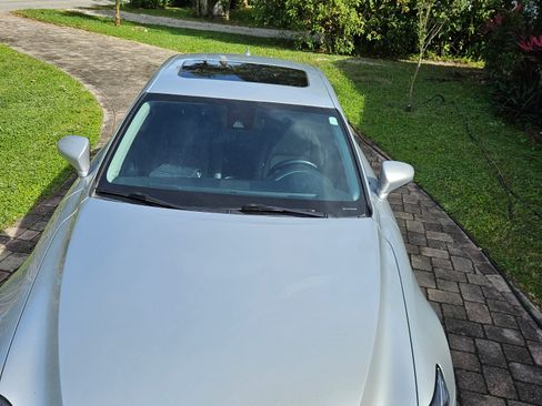 Used 2017 Lexus IS 200t F Sport image 9