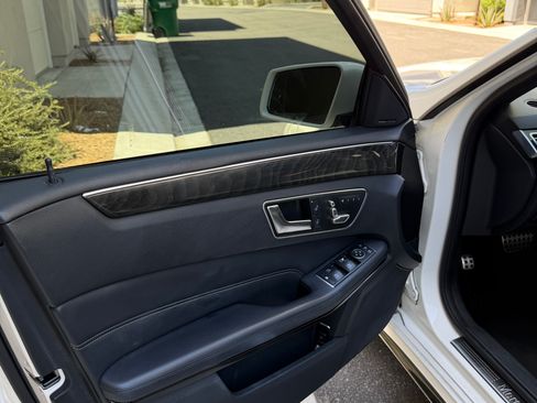 Used 2016 Mercedes-Benz E 350 Sedan image 17