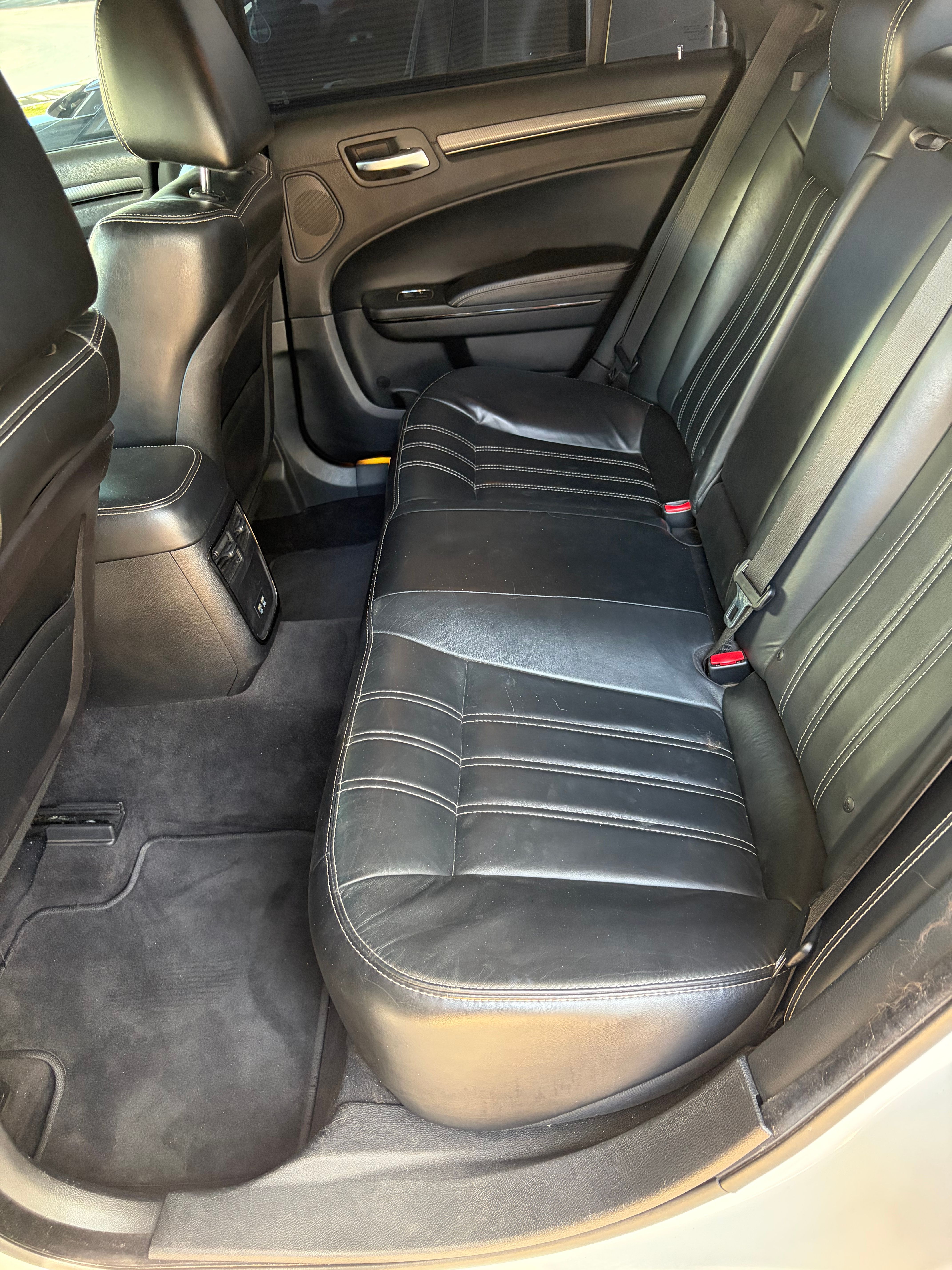 Used 2016 Chrysler 300 S RWD image 12