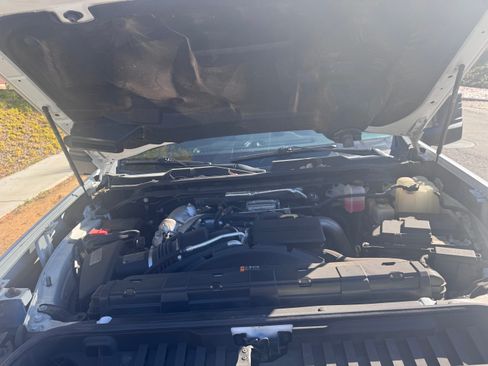 Used 2021 Chevrolet Silverado 2500 W/T image 31