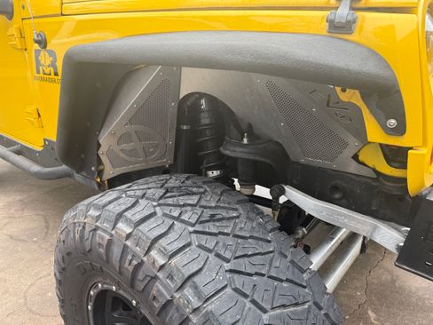 Used 2007 Jeep Wrangler Unlimited X AWD/4WD image 9