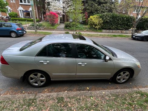 Used 2006 Honda Accord EX-L image 2