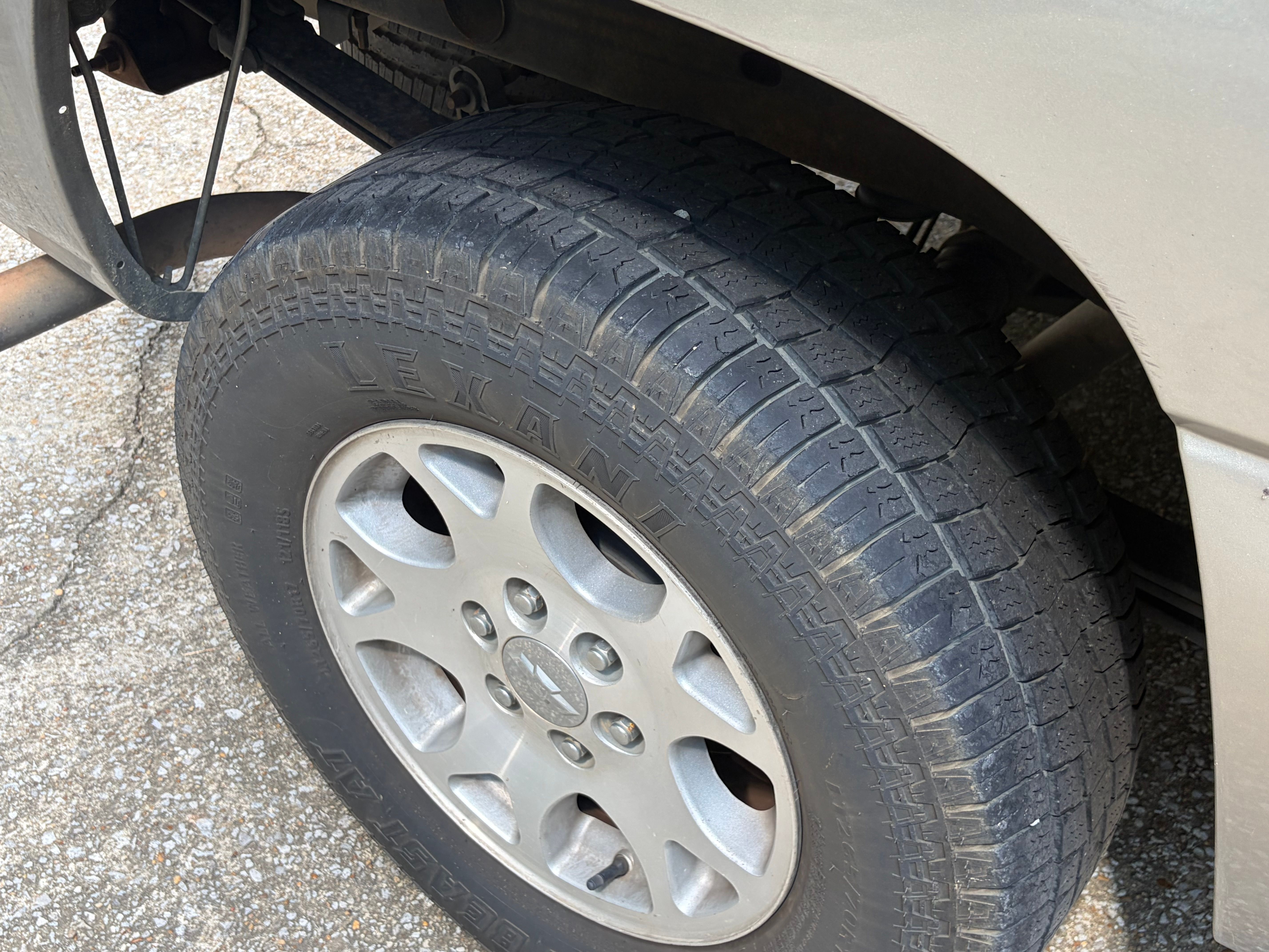 Used 2003 Chevrolet Silverado 1500 LS RWD image 18