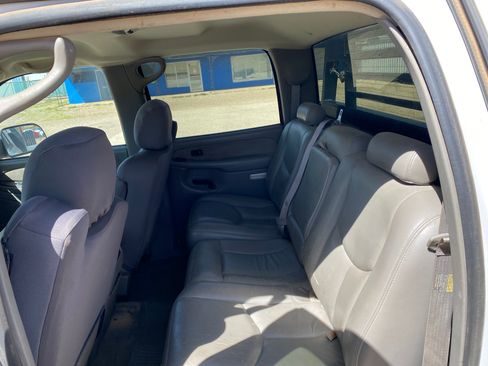 Used 2003 Chevrolet Silverado 3500 LS image 18