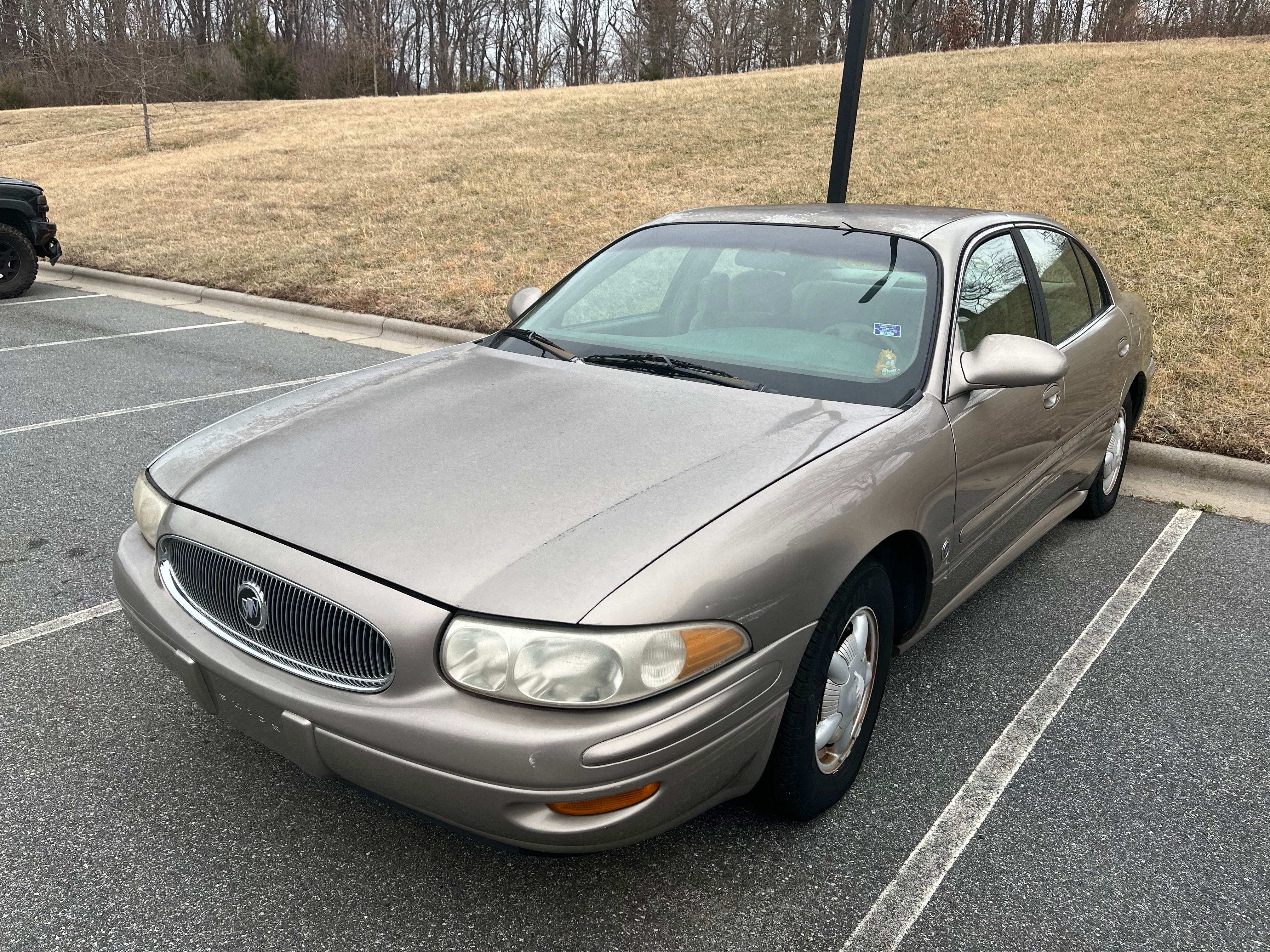 Used 2000 Buick Le Sabre Custom FWD image 2