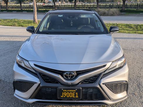 Used 2022 Toyota Camry XSE w/ Navigation Package image 5