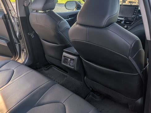 Used 2022 Toyota Camry XSE w/ Navigation Package image 10