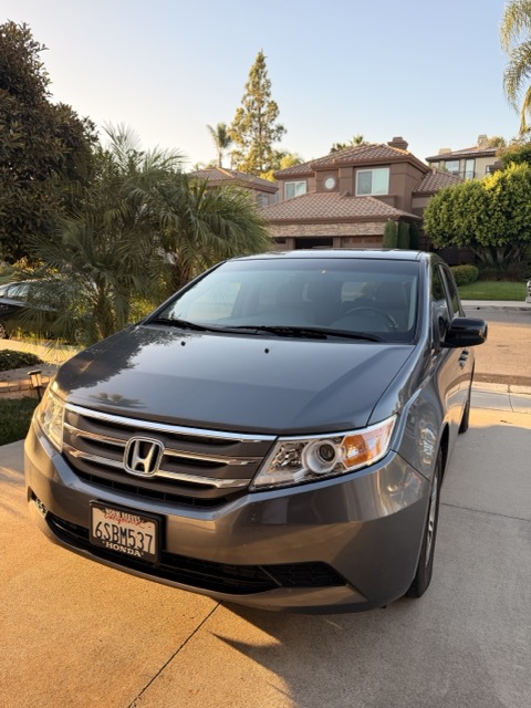 Used 2011 Honda Odyssey EX-L image 2