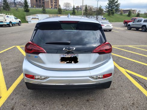 Used 2017 Chevrolet Bolt LT image 15