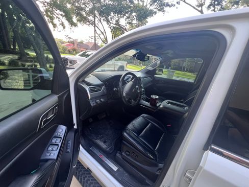 Used 2017 Chevrolet Tahoe LT AWD/4WD image 9