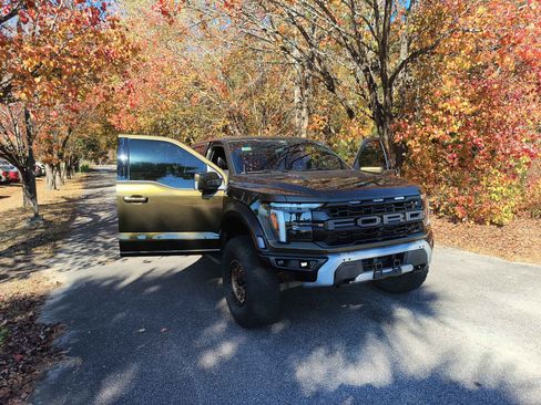 Used 2024 Ford F150 Raptor image 4