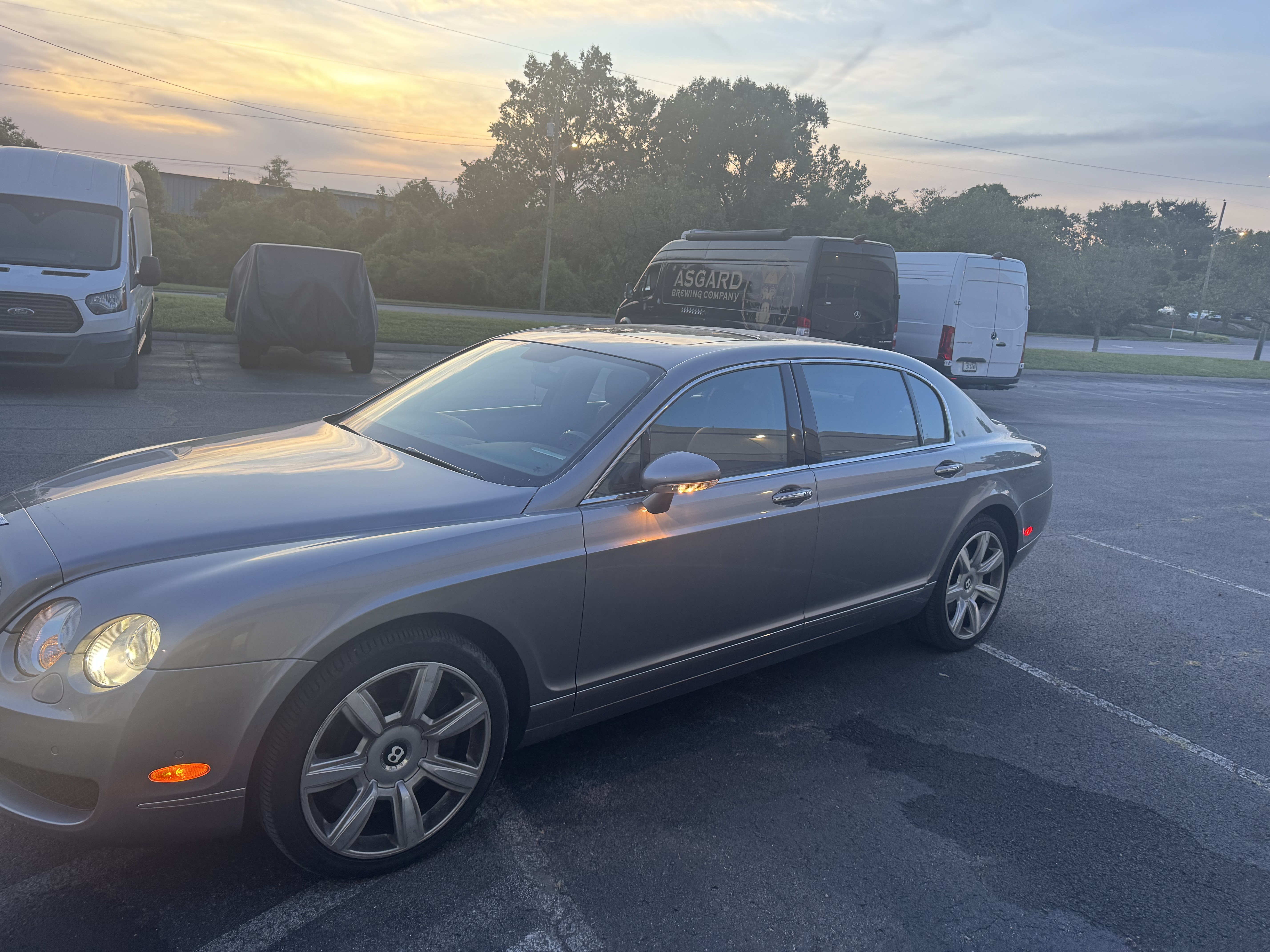 Used 2006 Bentley Flying Spur Flying Spur AWD/4WD image 9