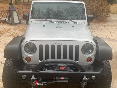 Used 2009 Jeep Wrangler X image 8