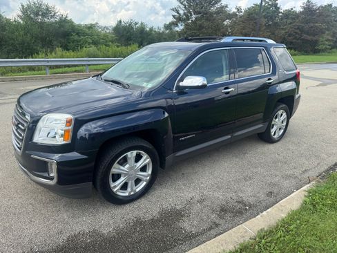 Used 2017 GMC Terrain SLT w/ Open Road Package AWD/4WD image 20