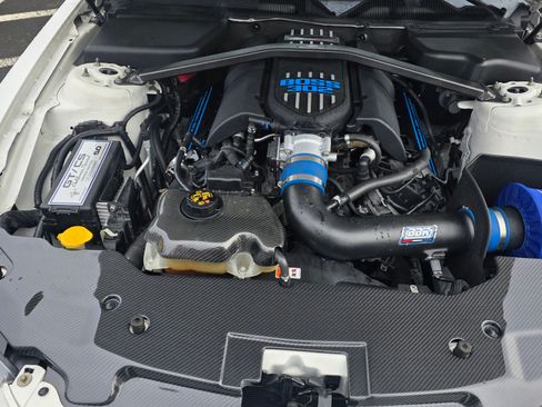 Used 2011 Ford Mustang GT Premium w/ 402A Rapid Spec Order Code image 8