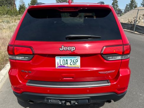 Used 2017 Jeep Grand Cherokee Trailhawk w/ Trailhawk Luxury Group AWD/4WD image 9