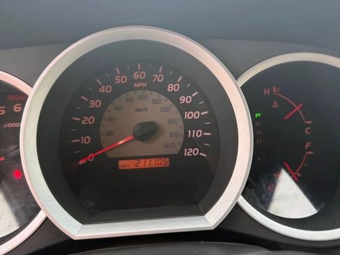 Used 2007 Toyota Tacoma PreRunner image 15