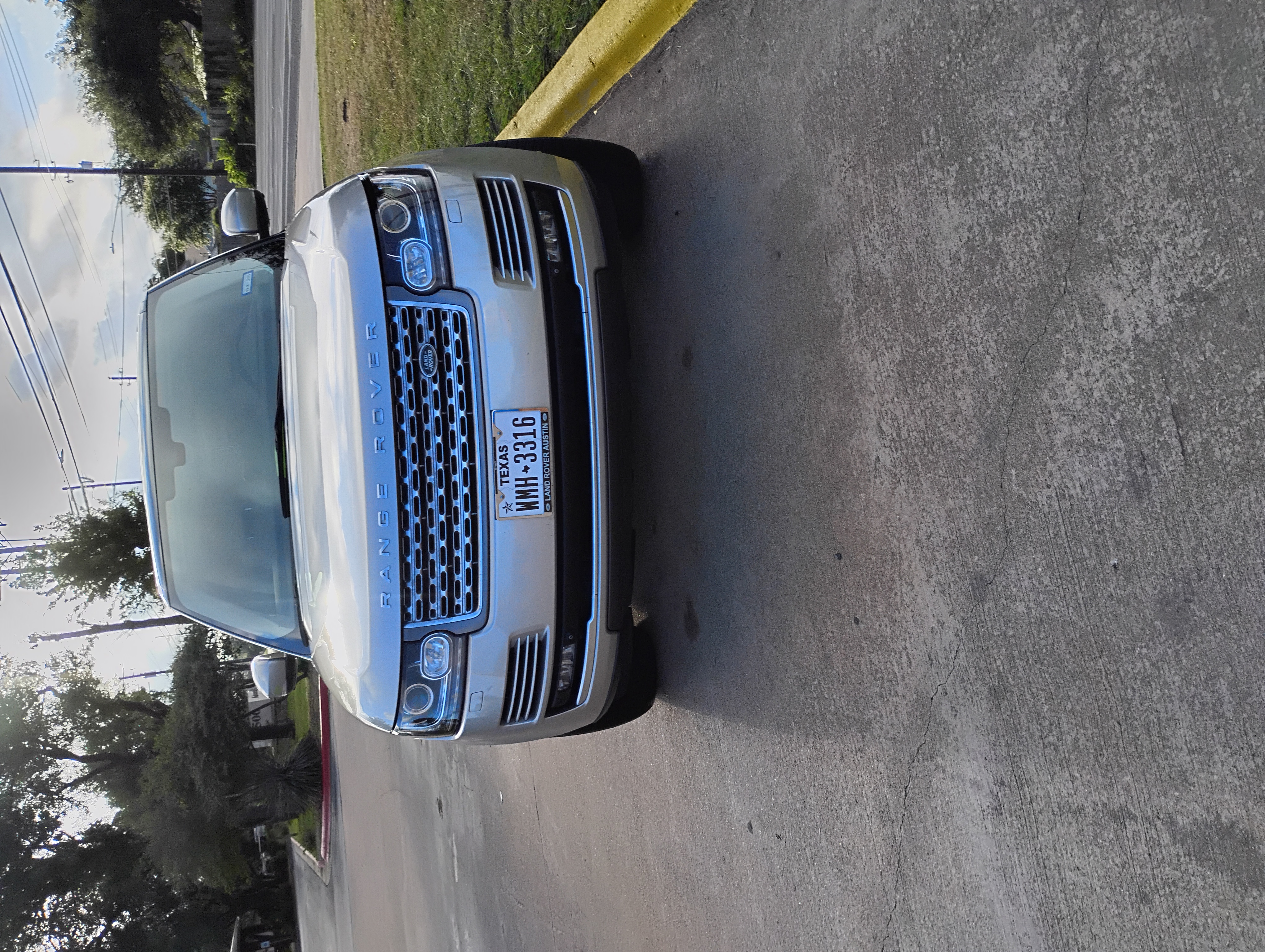 Used 2015 Land Rover Range Rover HSE AWD/4WD image 7