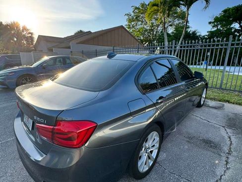 Used 2018 BMW 320i Sedan w/ Convenience Package RWD image 4