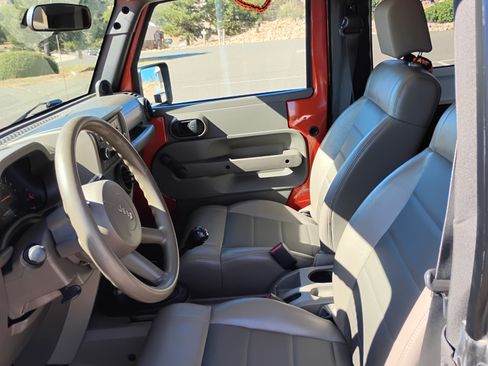 Used 2009 Jeep Wrangler X image 4