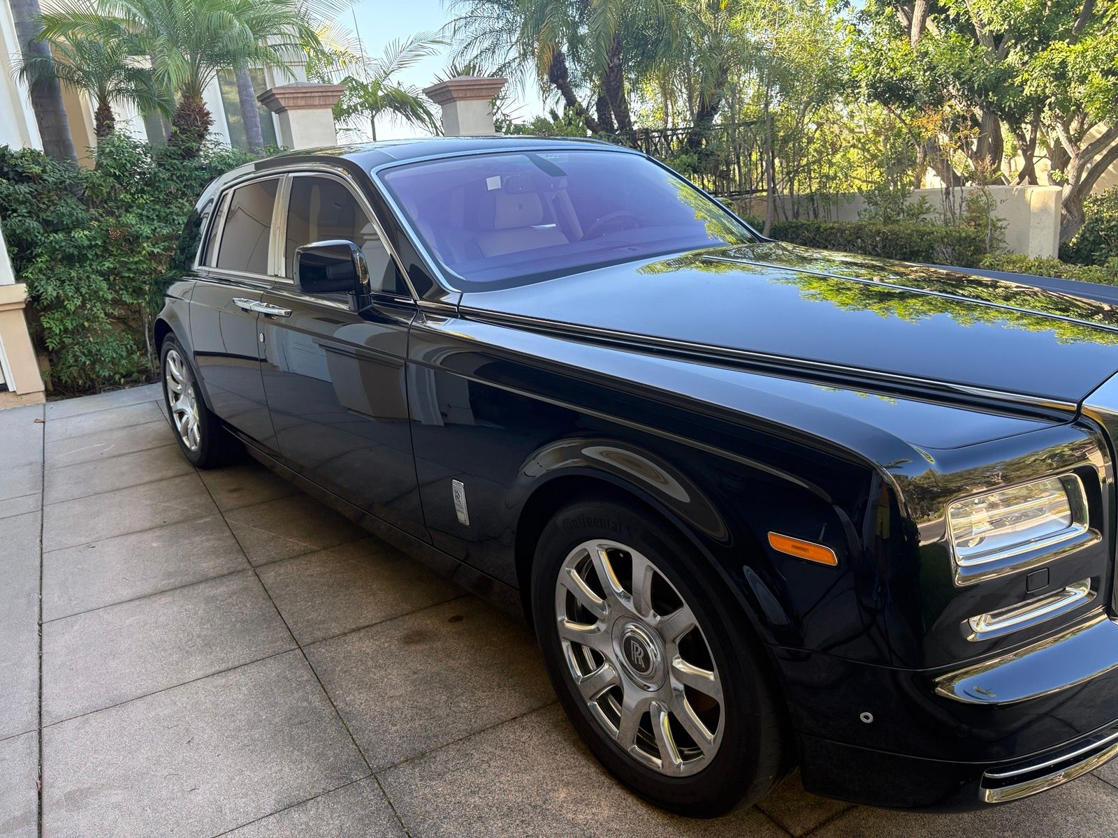Used 2015 Rolls-Royce Phantom Sedan RWD image 5