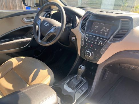 Used 2018 Hyundai Santa Fe Sport w/ 2.4L Value Package 02 image 9