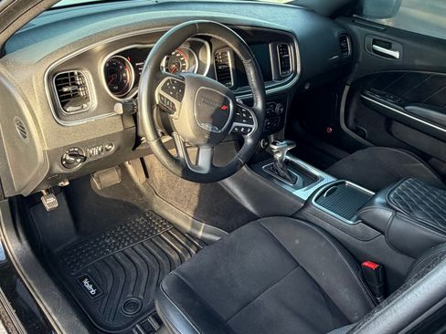 Used 2015 Dodge Charger R/T image 9