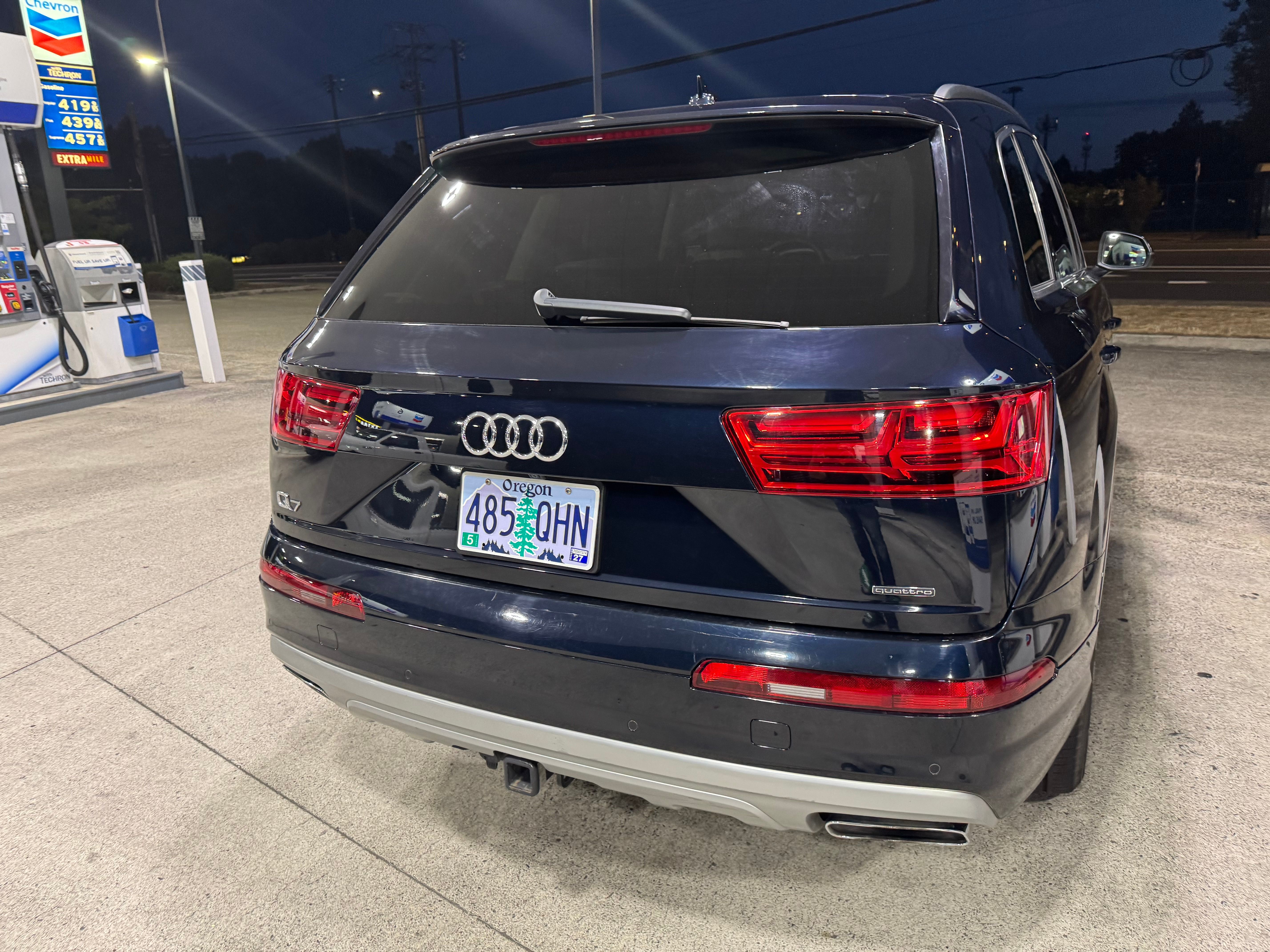 Used 2017 Audi Q7 2.0T Premium Plus w/ Premium Plus Package AWD/4WD image 6