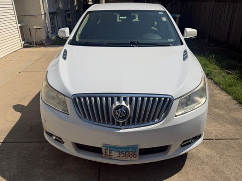 Used 2010 Buick LaCrosse CXL FWD image 2