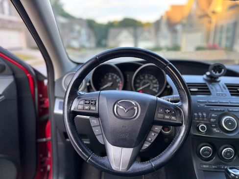 Used 2013 MAZDA MAZDA3 i Touring FWD image 8
