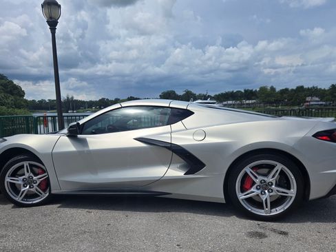 Used 2024 Chevrolet Corvette Stingray Preferred Cpe w/ Z51 Performance Package image 10