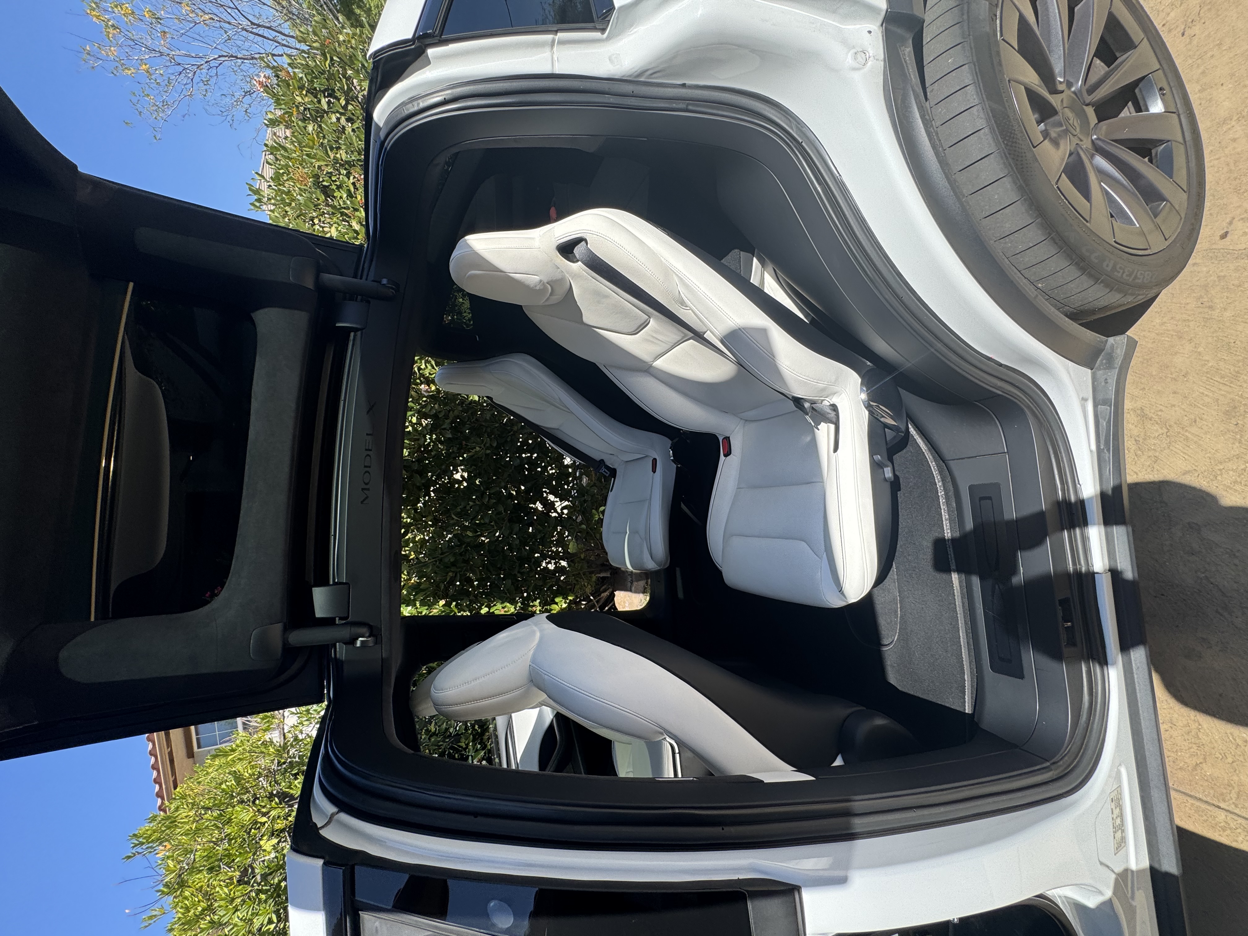 Used 2022 Tesla Model X Plaid AWD/4WD image 9