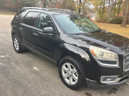 Used 2013 GMC Acadia SLE image 9