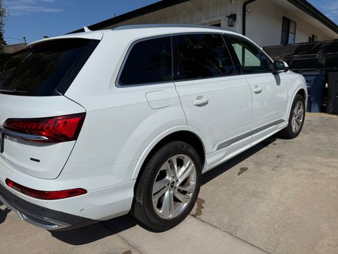Used 2023 Audi Q7 3.0T Premium Plus w/ Premium Plus Package AWD/4WD image 4