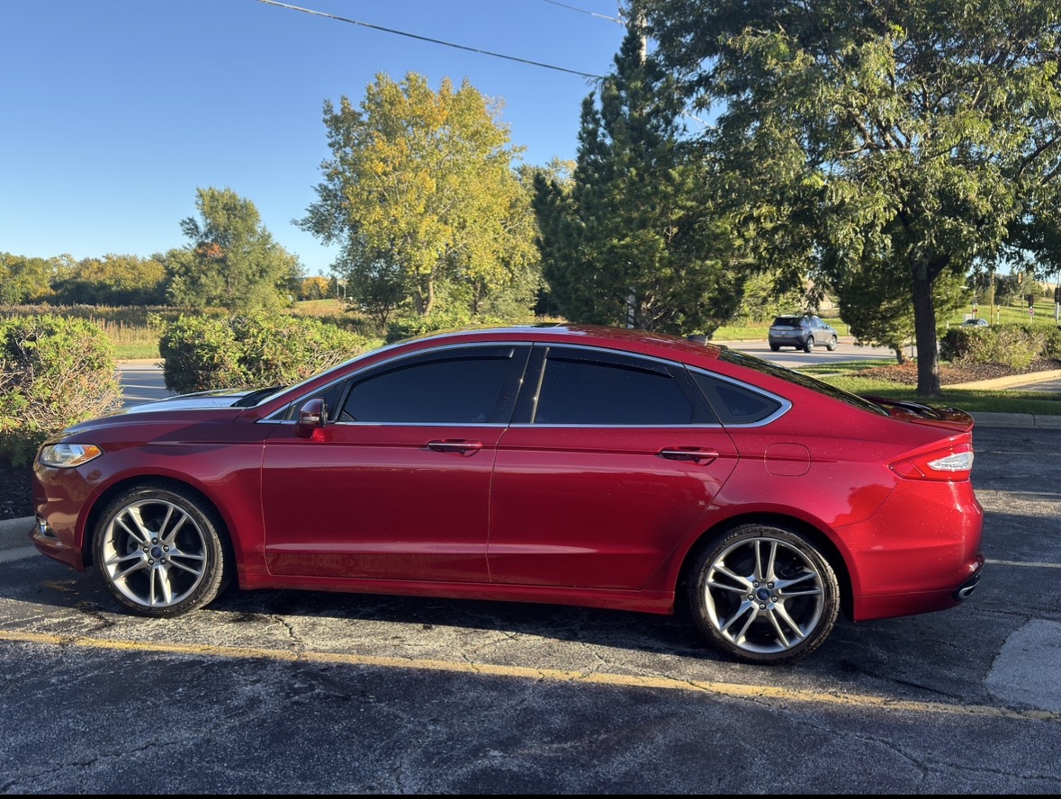 Used 2016 Ford Fusion Titanium FWD image 1