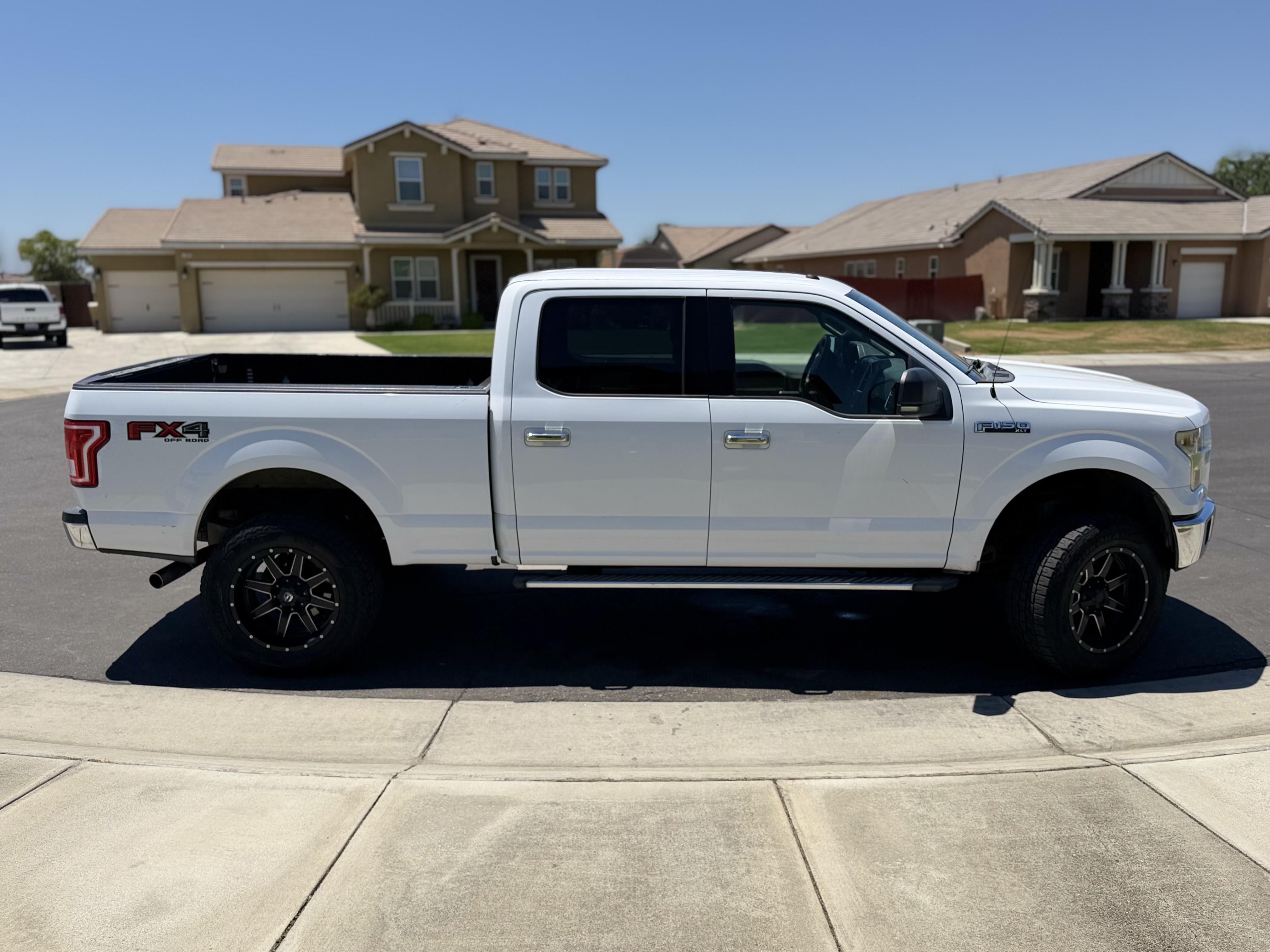 Used 2016 Ford F150 XLT w/ Equipment Group 302A Luxury AWD/4WD image 2