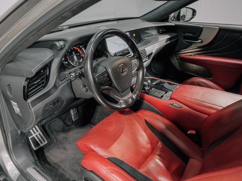 Used 2018 Lexus LS 500 F Sport w/ Accessory Package (Z1) AWD/4WD image 21