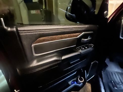 Used 2020 RAM 2500 Laramie image 9