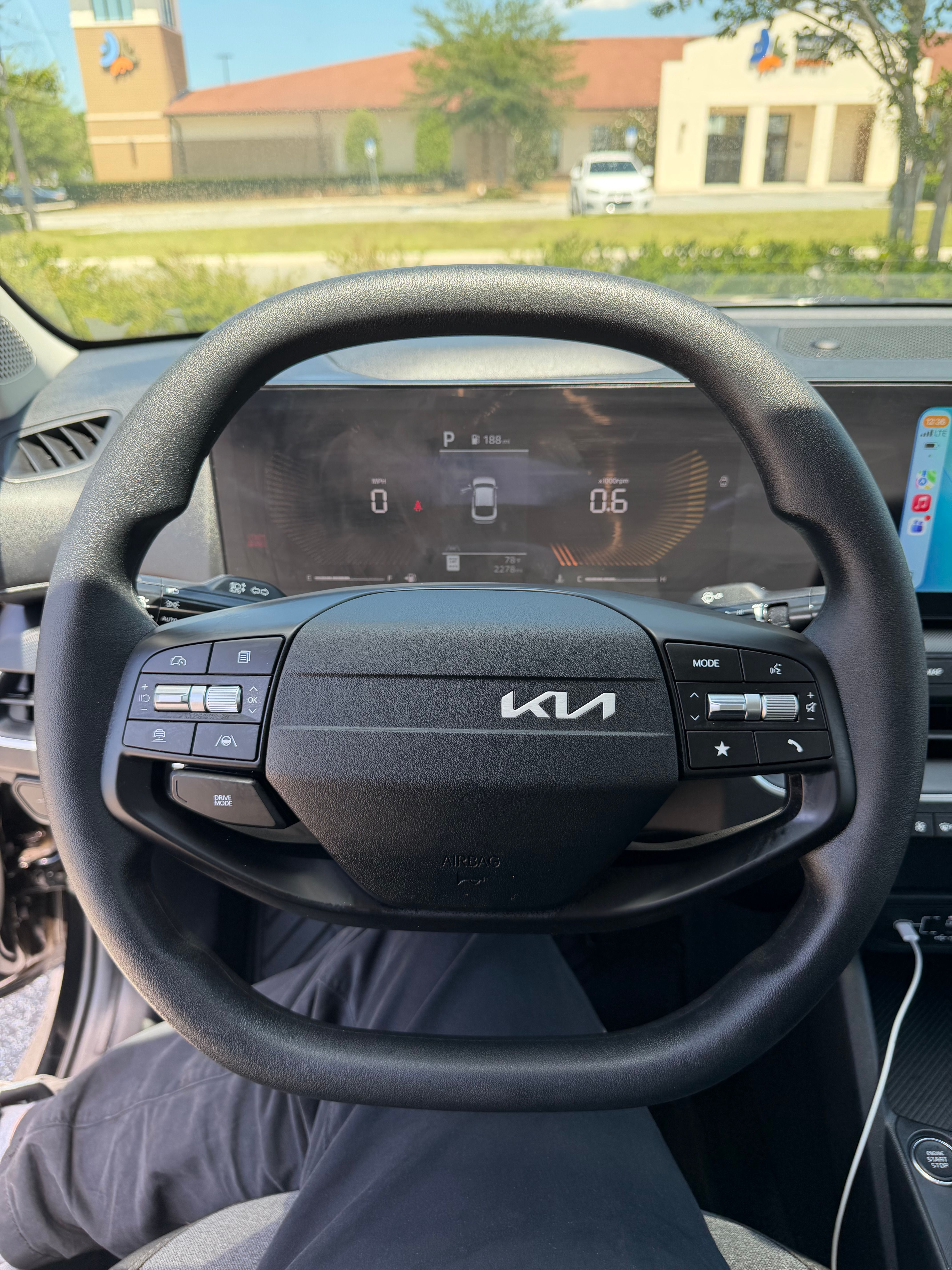 Used 2025 Kia K4 FWD image 13