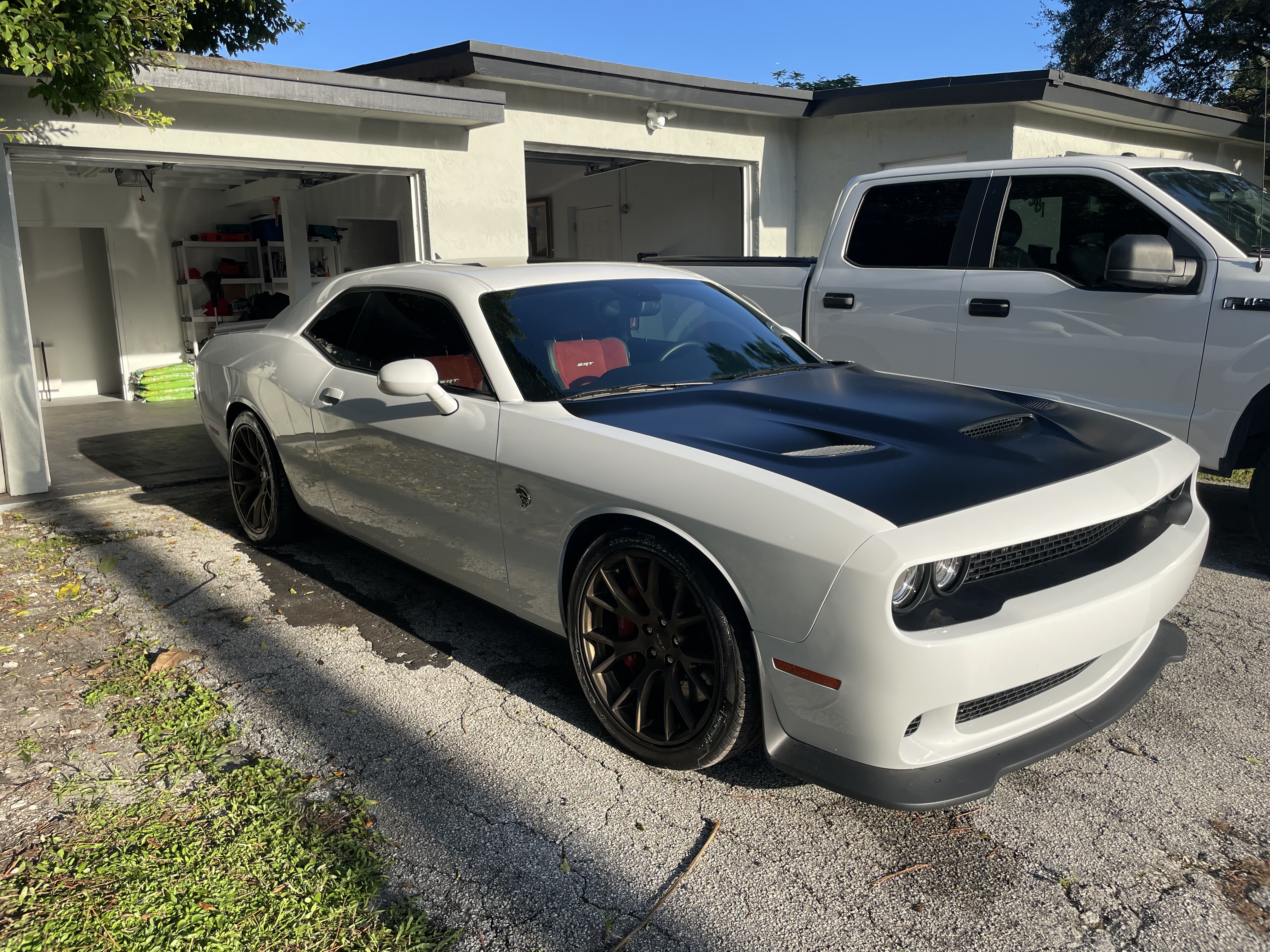 Used 2016 Dodge Challenger SRT Hellcat RWD image 6
