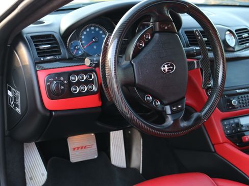 Used 2012 Maserati GranTurismo MC image 10