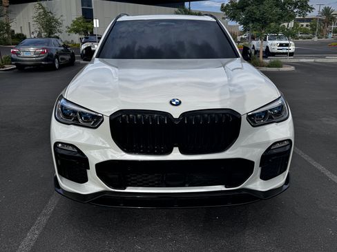 Used 2019 BMW X5 xDrive50i w/ M Sport Package AWD/4WD image 9