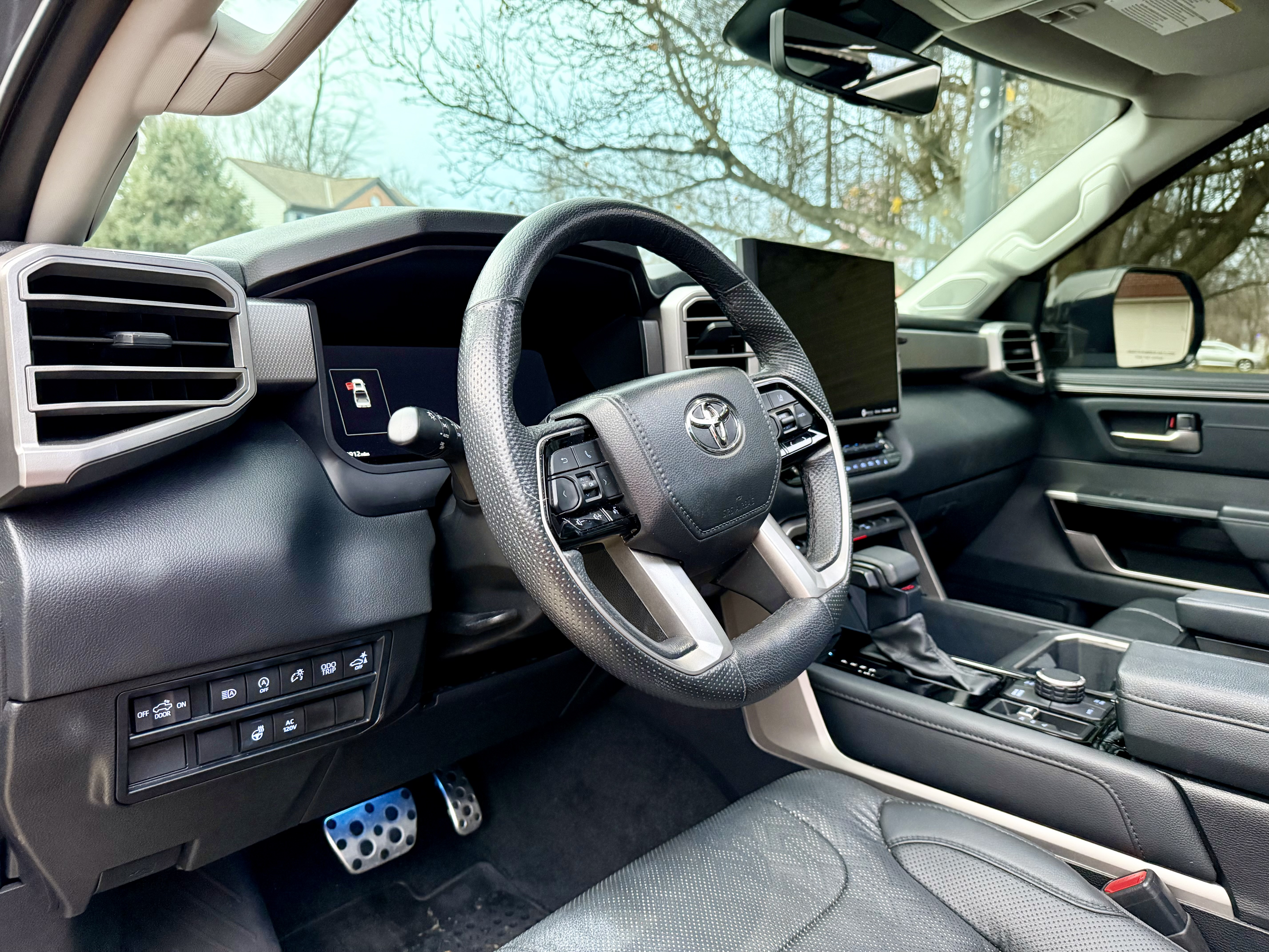 Used 2024 Toyota Tundra Limited w/ TRD Off-Road Package AWD/4WD image 13