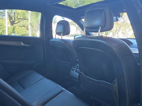 Used 2013 Mercedes-Benz C 250 C 250 Luxury Sedan 4D image 11
