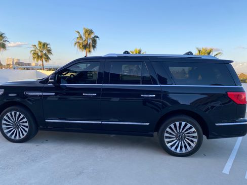 Used 2019 Lincoln Navigator L Reserve AWD/4WD image 6
