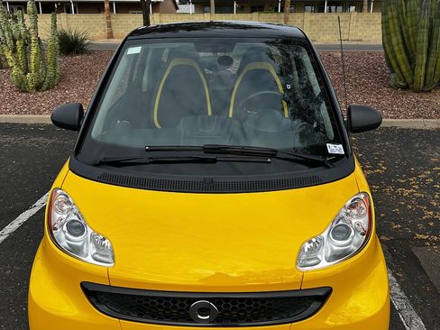 Used 2013 smart fortwo passion image 4