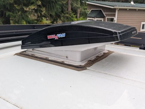 Used 2024 Ford Transit 350 XLT image 20