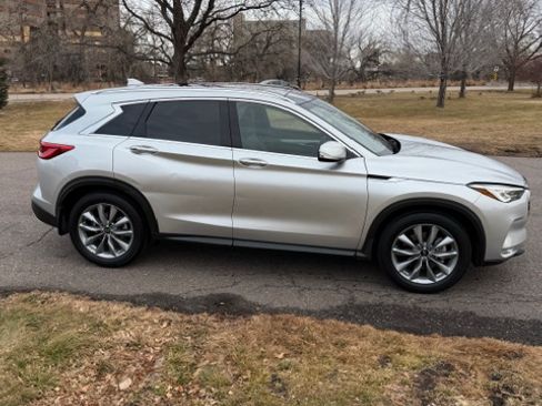 Used 2021 INFINITI QX50 Luxe image 6