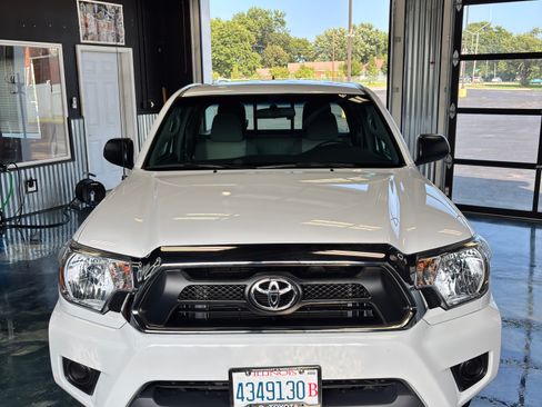 Used 2015 Toyota Tacoma 2WD Access Cab w/ SR5 Package image 4