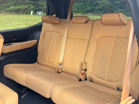 Used 2024 Jeep Grand Wagoneer Series III w/ Rear Seat Video Group 1 AWD/4WD image 12